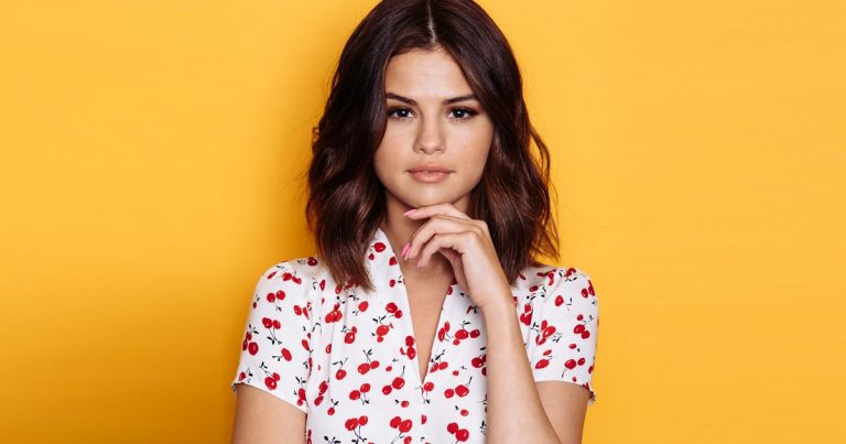 Instagram အေကာင့္ကို private လုပ္လုိက္တဲ့  Selena Gomez