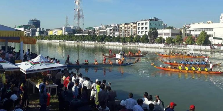 တိုင္းေဒသႀကီးႏွင့္ ျပည္နယ္ ႐ိုးရာေလွေလွာ္ၿပိဳင္ပြဲမႏၲေလးၿမိဳ႕ က်ဳံးအတြင္း က်င္းပ