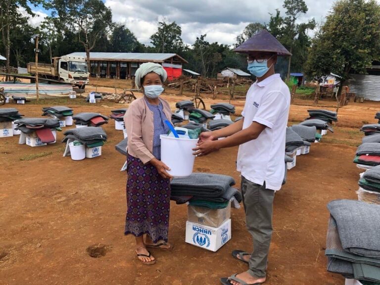 PN| တိုက်ပွဲကြောင့် နေရပ် စွန့်ခွာခဲ့ရသည့် ရှမ်းတောင်က ပြည်သူများအား UNHCR ထောက်ပံ့