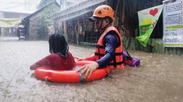 ဖိလစ်ဖိုင်ကို စူပါတိုင်ဖွန်း ဝင်ရောက်တိုက်ခိုက် ခဲ့တာကြောင့် ထောင်နှင့်ချီသောလူများ ဘေးလွတ်ရာရွှေ့ပြောင်း