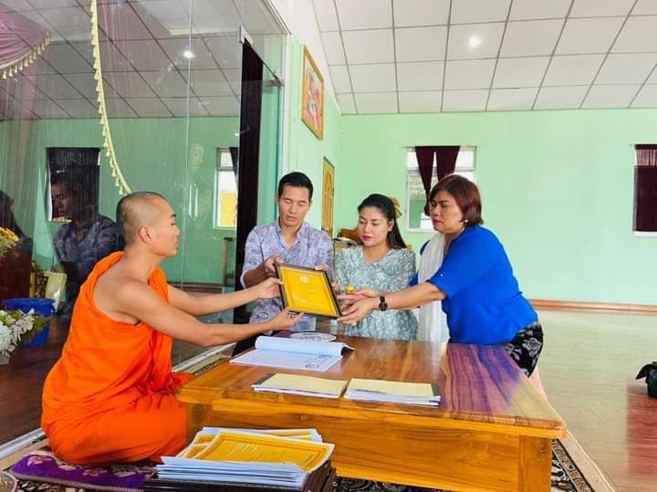 မျိုးဆက်သစ်မိဘမေတ္တာ ပရဟိတ မိဘမဲ့ကျောင်းမှာအလှူငွေ နဲ့မုန့်မ​ျားလှူဒါန်းပေးခဲ့တဲ့ သားဂန်းနဲ့ဘေဘီမောင်တို့ ဇနီးမောင်နှံ