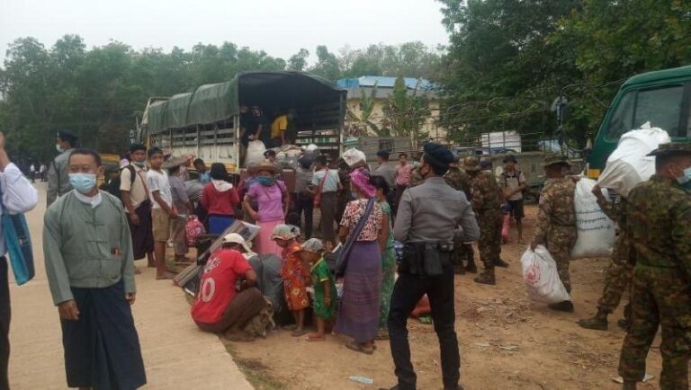 ရခိုင်ပြည်နယ်အမ်းမြို့အနီးရှိ တိုက်ပွဲရှောင်များနေရပ်သို့ပြန်ကြပြီ