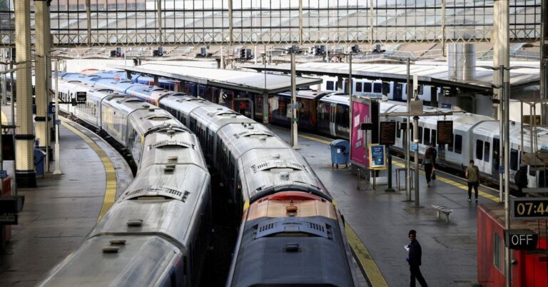 ဗြိတိန်တွင် ရထားမောင်းနှင်သူများသပိတ်မှောက်မှုကြောင့် ရထားခရီးစဥ်များ ဖျက်သိမ်းခဲ့ရ