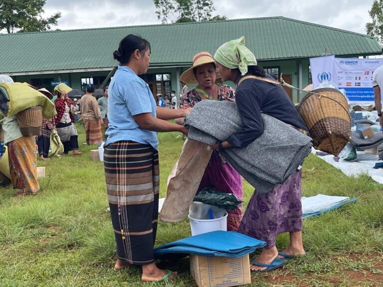 ရှမ်းနှင့်ကယားမှ စစ်ဘေးရှောင်ပြည်သူ (၈၀၀၀၀) ကျော်အား အသုံးအဆောင်ပစ္စည်းများ ထောက်ပံ့ပေးခဲ့ဟု UNHCR ထုတ်ပြန်