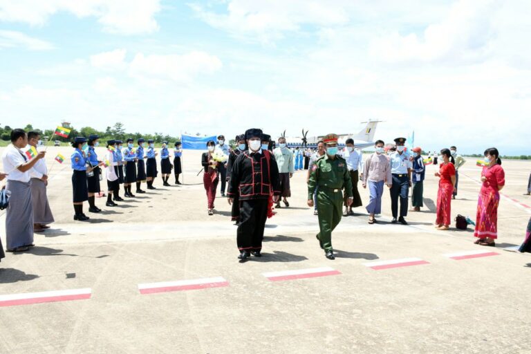 နစက ဥက္ကဋ္ဌ၏ငြိမ်းချမ်းရေးဆွေးနွေးရေးဖိတ်ခေါ်မှုအား တွေ့ဆုံဆွေးနွေးရန် လားဟူဒီမိုကရက်တစ်အစည်းအရုံး( LDU)အထွေထွေအတွင်းရေးမှူး ကျာဆော်လမွန် ဦးဆောင်သည့် ကိုယ်စားလှယ်အဖွဲ့ နေပြည်တော်သို့ရောက်ရှိ