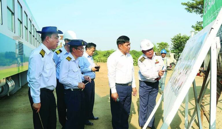 ရထားပို့ဆောင်ရေးကဏ္ဍ ခေတ်မီဖွံ့ဖြိုးတိုးတက်လာစေရန် ဦးစားပေးလုပ်ငန်းအလိုက် အလေးထားဆောင်ရွက်နေကြောင်း ပို့ဆောင်ရေးဝန်ကြီးပြော