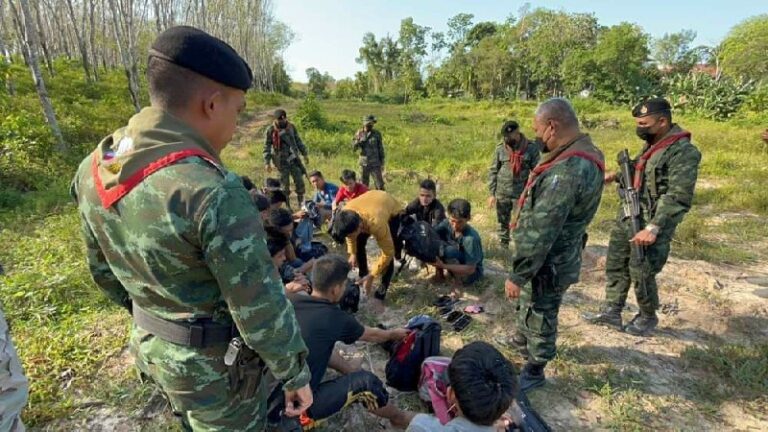 ထိုင်း-မလေးရှားနယ်စပ်တွင်မြန်မာနိုင်ငံသား ၁၃ ဦးဖမ်းဆီးခံရ