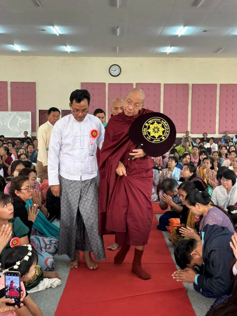 ပါမောက္ခချုပ်ဆရာတော်ဒေါက်တာနန္ဒမာလာဘိဝံသ၏ သက်တော်(၈၃)နှစ်ပြည့် မွေးနေ့အမှတ် တရ သံဃဒါနဆွမ်းကြီးလောင်းလှူပွဲကျင်းပ