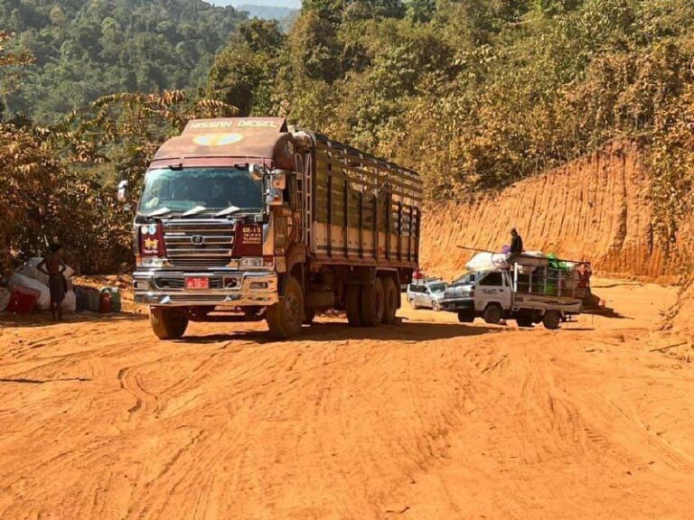 ထို့ကော်ကိုး လမ်းပိုင်းတွင် ဂိတ်ကြေးတောင်းသည်မှာ မှန်သော်လည်း နှစ်ဦးနှစ်ဘက်အဆင်ပြေမည့် နှုန်းထားသာ ကောက်နေခြင်းဖြစ်သည်ဟု KNU/KNLA-PC ပြောခွင့်ရပြော