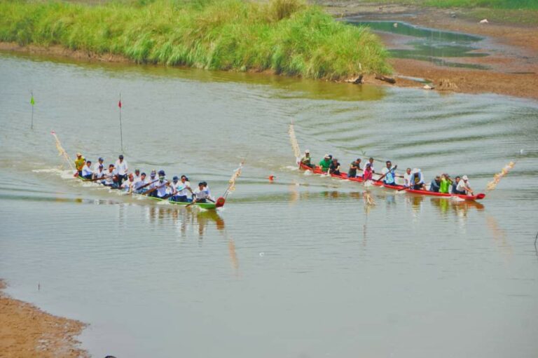 မိုင်းယုမြို့တွင် ရှမ်းရိုးရာဓလေ့လှေလှော်ပြိုင်ပွဲကျင်းပ