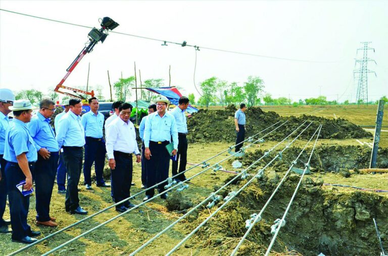 လေပြင်းတိုက်ခတ်မှုကြောင့် ပြိုလဲပျက်စီးသွားသည့် ၂၃၀ ကေဗွီ ဘဲလင်း-အုန်းတော မဟာဓာတ် အားလိုင်းရှိ တာဝါတိုင် ၃ တိုင်အား ပြန်လည်ပြင်ဆင်