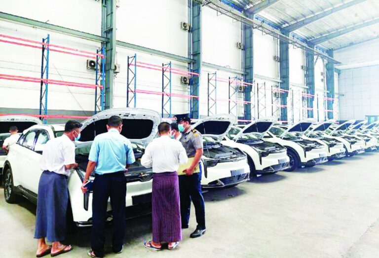 လျှပ်စစ်သုံး EV ကား အစီး (၄၀) ရန်ကုန်ဆိပ်ကမ်းသို့ ထပ်မံရောက်ရှိ