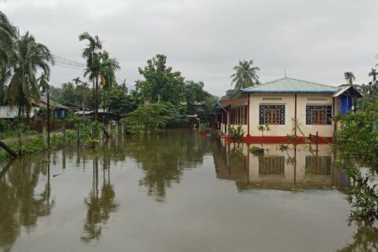 ရေကြီးနေသဖြင့်ကော့ကရိတ်မြို့နယ်ရှိ အခြေခံပညာစာသင်ကျောင်း (၄၁ )ကျောင်းအားယာယီပိတ်