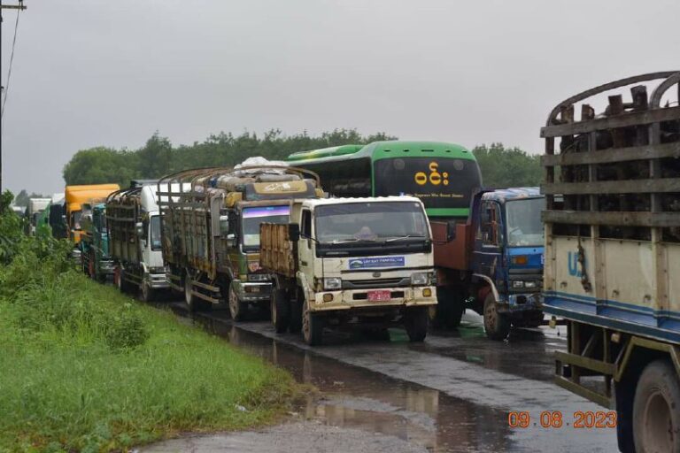 ကားလမ်းရေကျော်နေမှုကြောင့် ဘီးလင်းမြို့နယ်အတွင်းမှ ကျုံအိတ်တံတားကို ဖြတ်သန်းသွားလာခွင့် ယာယီပိတ်ထား