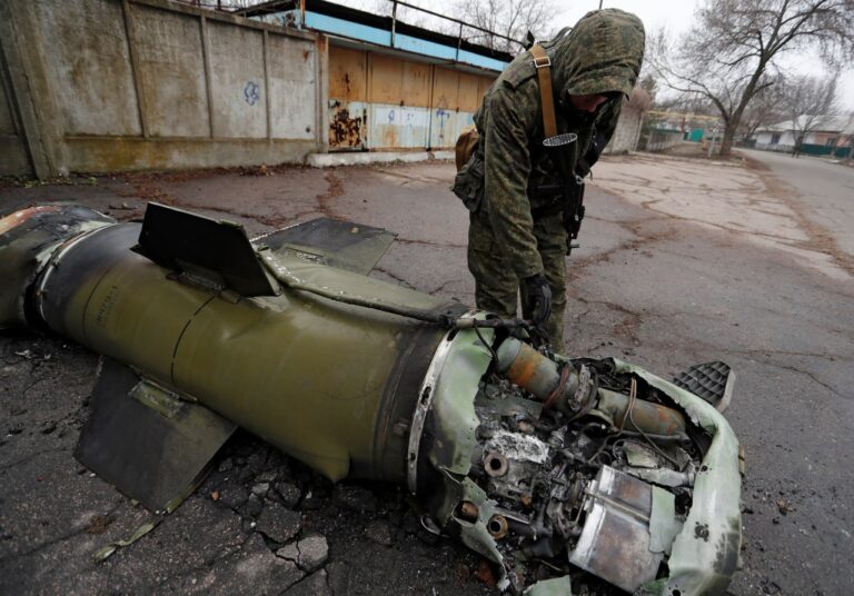 Donetsk ပြည်သူ့သမ္မတနိုင်ငံကို ယူကရိန်းစစ်တပ်က ပစ်ခတ်