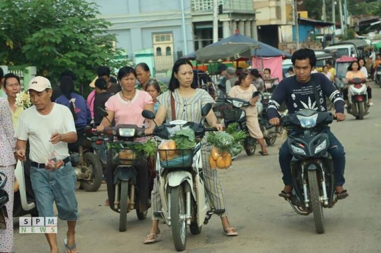 ကျောက်မဲမြို့တိုက်ပွဲ ပြန်လည်ငြိမ်သက်နေပြီး မြို့တွင်း၌ ဈေးဝယ်သူများနှင့် ပြန်လည်စည်ကားနေဟုဆို