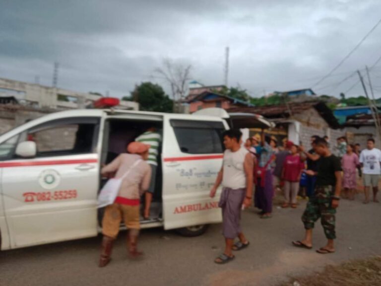 မူဆယ် (၁၀၅)မိုင်တွင် ကျွဲတစ်ကောင် လိုက်ခ-တ်သဖြင့် အမျိုးသမီးတစ်ဦး အသက်ဆုံးရှုံးကာ ဒေသခံ(၂၀) ကျော်ထိခိုက်ဒဏ်ရာများရရှိ