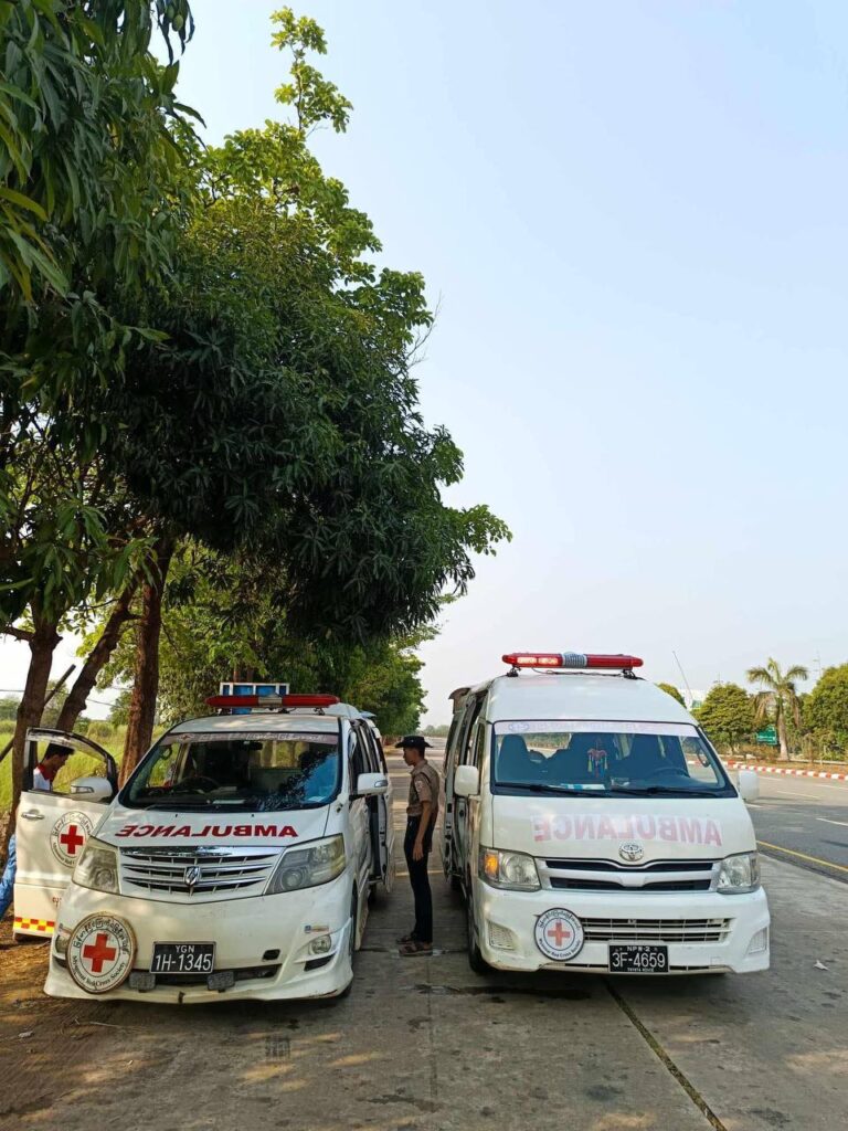 အရေးပေါ်လူနာတင်ယာဉ်များတွင် Emergency Medical Service စနစ်လုပ်ဆောင်လျက်ရှိ