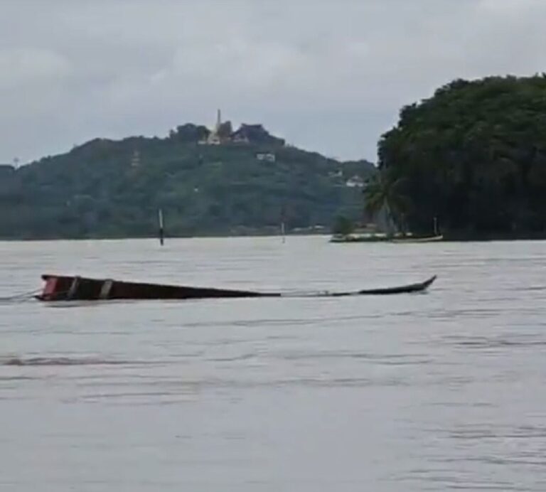 သံလွင်မြစ်အတွင်း စက်လှေတိမ်းမှေ-ာက်မှုမှ နစ်မြှပ်ပျောက်ဆုံးနေသူ(၂)ဦး ယနေ့ထိ မတွေ့ရှိသေး