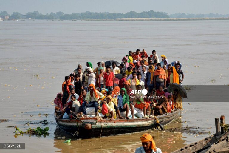 အိန္ဒိယ၌ ဟိန္ဒူရိုးရာပွဲတော်တစ်ခုတွင် လူ ၄၆ ဦးရေန-စ်‌ေ-သဆုံး