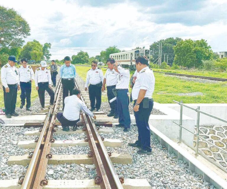 နေပြည်တော် မန္တလေး ရထားလမ်းပိုင်း မိုင်နှုန်းမြှင့်တင်ပြေးဆွဲနိုင်ရေး အဆင့်မြှင့်တင်နေ