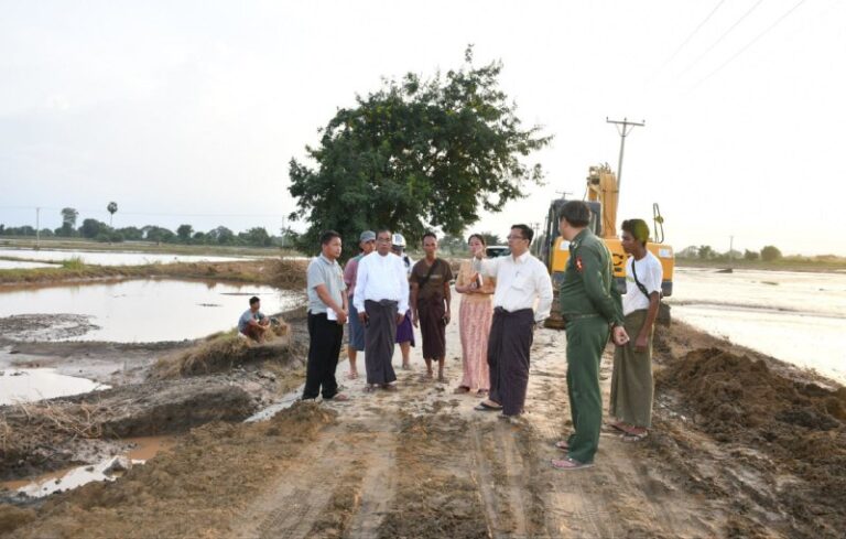 တပ်ကုန်းမြို့နယ်ရှိ နဝင်းချောင်း ရေကြီး၊ ရေလျှံမှုကြောင့် ပျက်စီးခဲ့သည့် လမ်းပိုင်းများနှင့် တံတားအား ပြန်လည်ပြုပြင်