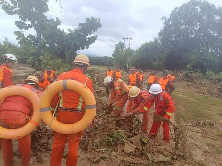 ရမည်းသင်းတွင် ရေစီးနှင့်အတူ မျောပါလာသည့် ရုပ်အလော-င်း(၇)လော-င်း ထပ်မံတွေ့ရှိ၊ ရေဘေးကြောင့် အသက်ဆုံးရှုံးရသူစုစုပေါင်း (၁၇) ဦးရှိပြီဖြစ်