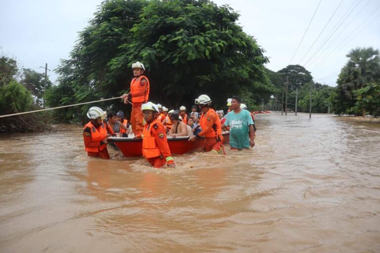 နောက် (၄၈) နာရီအတွင်း ဘင်္ဂလားပင်လယ်အော်၌ မုန်တိုင်းဖြစ်မည် ၊ မိုးသည်းထန်ပြီး ရေကြီးမှုများ ဆက်ကြုံရနိုင်ကြောင်း မိုး/ဇလ သတိပေး