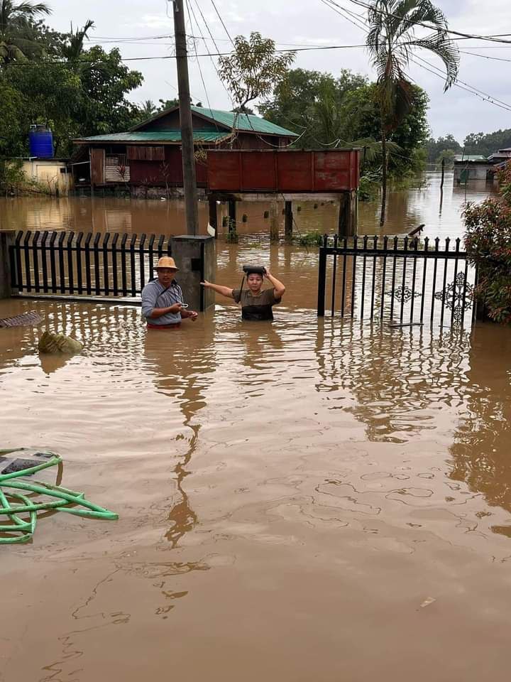 ဘားအံ – ရန်ကုန်၊ ဘားအံ-မော်လမြိုင်ကားများ ပြေးဆွဲမှုရပ်နားထားရ