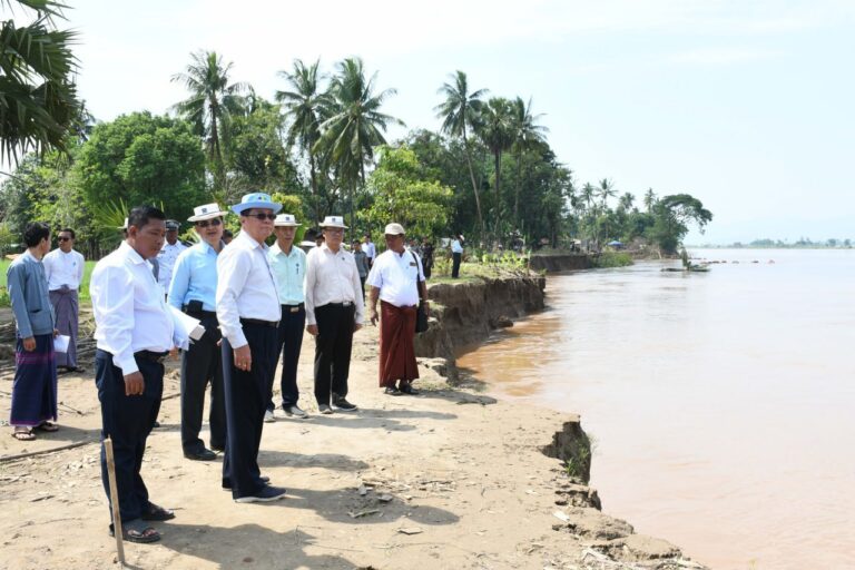 ကော့လှိုက်ကျေးရွာမှ ကမ်းပါးပြိုမှုကြောင့် ပျက်စီးသွားသည့် အိမ်ထောင်စုများအား ငွေကျပ်သိန်း(၂၀)စီ ထောက်ပံ့မည်